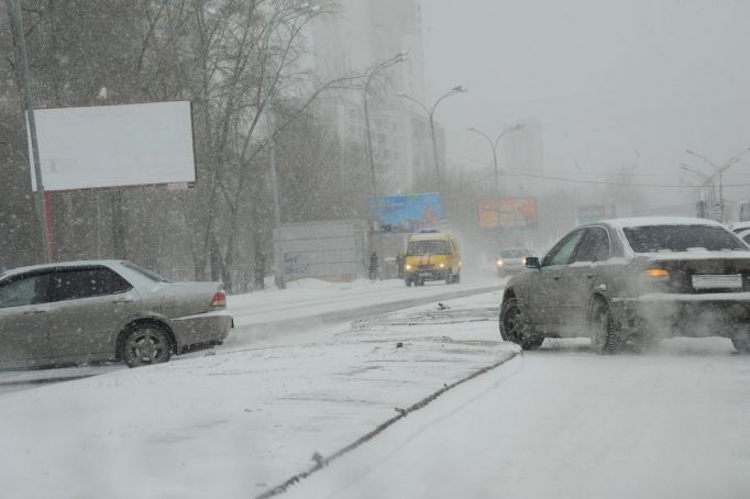 Тульская Госавтоинспекция предупреждает водителей о ледяном дожде