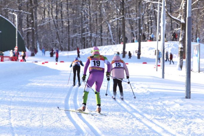 Более 200 туляков приняли участие в чемпионате и первенстве региона по лыжным гонкам