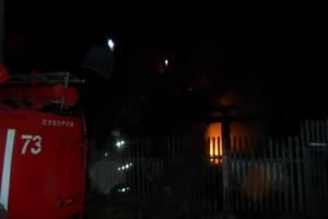 В Суворове ночью горел частный дом.