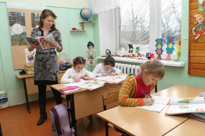 В Госдуме захотели привести к единообразию образовательные программы в школах 