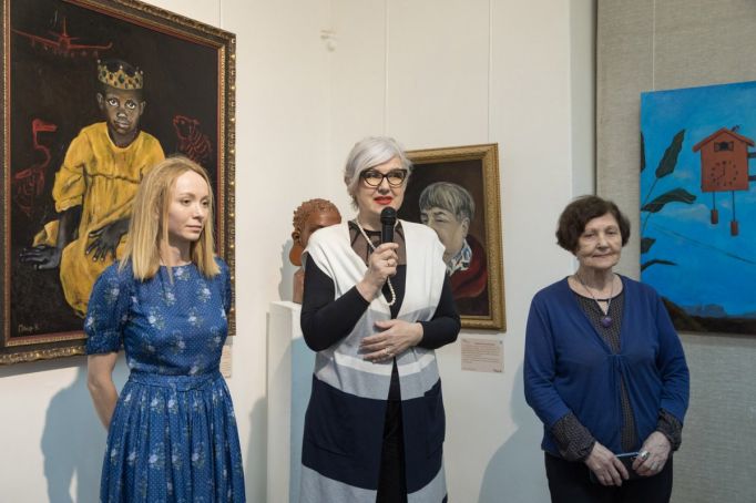 В Туле открылась выставка картин Кристины Гейлер