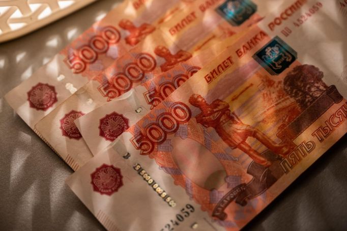 В Туле трое москвичей украли из случайной квартиры деньги и драгоценности на 2,5 млн рублей