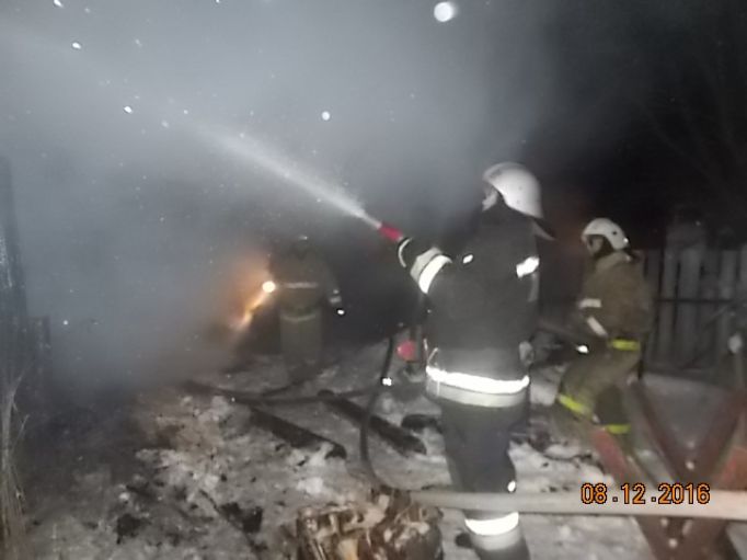Ночью в Киреевском районе выгорел частный дом 