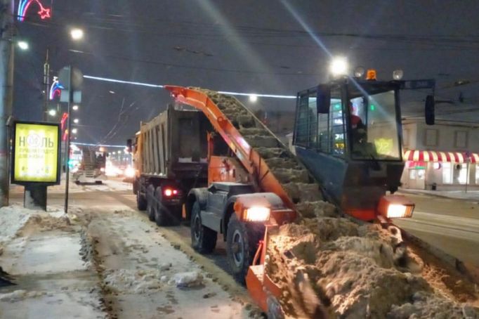 В Туле за сутки вывезли почти 9 кубометров снега