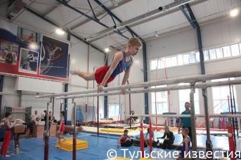 Порядка 150 гимнастов участвуют в межрегиональных соревнованиях в Туле