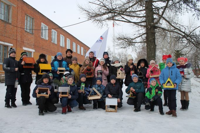Тульские школьники вместе с активистами ОНФ изготовили кормушки для птиц
