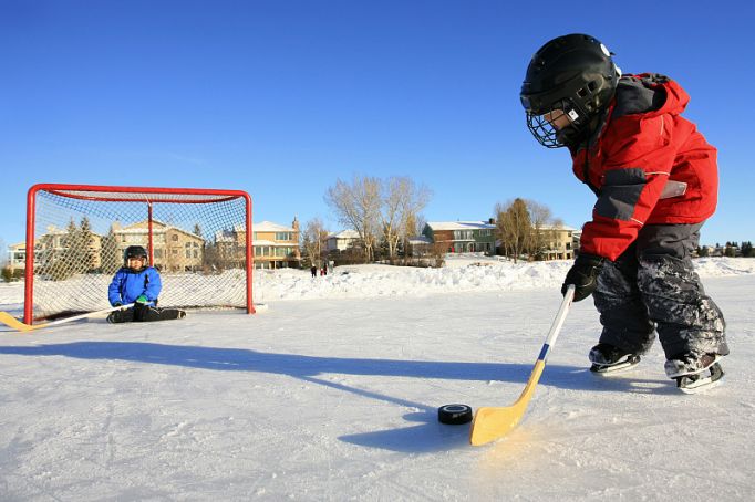 «Коньки» и «валенки»: в Туле объявлены хоккейные состязания среди детских дворовых команд