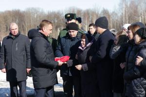 Алексей Дюмин принял участие в церемонии прощания с разведчиком Алексеем Алешко.