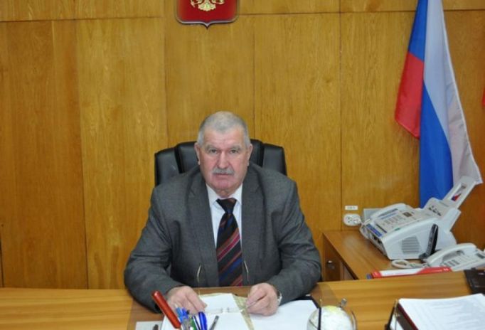 Акатьев доработает главой Чернского района до выборов