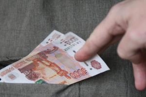 В Туле сотрудницу ГИБДД оштрафовали на 2,5 млн руб. за взятки.