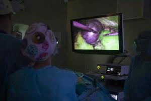 Светится здоровьем: возможности тульских хирургов расширила видеосистема с инфракрасным режимом.