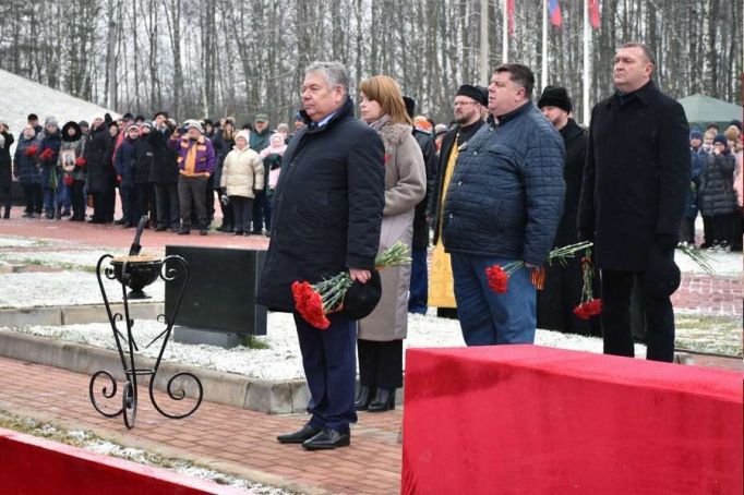 В Белеве прошла церемония перезахоронения останков красноармейцев