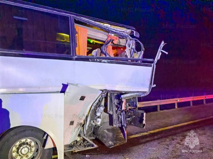 В Тульской области ночью столкнулись два автобуса