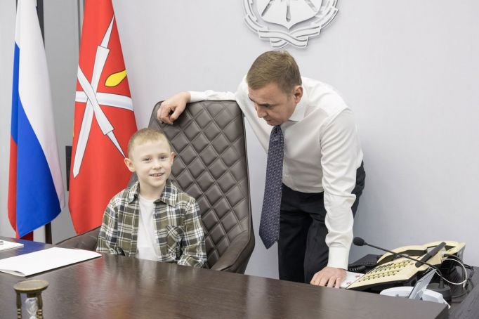 7-летний Платон почувствовал себя губернатором Тульской области