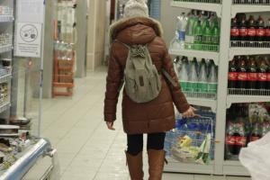 В Щекине из супермаркета украли алкоголь почти на 8 тысяч рублей.