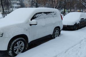 Тульская Госавтоинспекция предупреждает водителей о мокром снеге и гололедице.