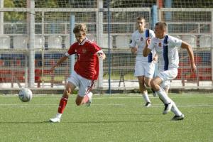 Тульский футболист дебютировал в юношеской сборной России.