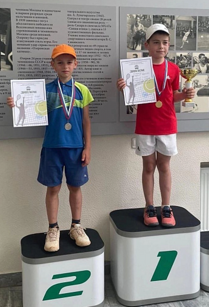Юные тульские теннисисты успешно выступили на «Июньском первенстве»