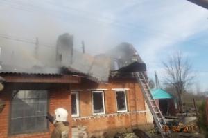 В Киреевском районе жилой дом тушили 18 человек.