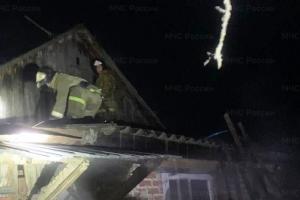В Плавском районе мужчину достали из горящего дома.