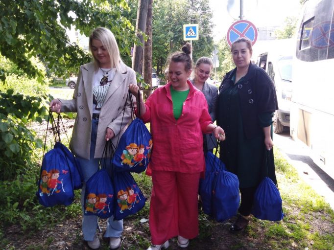 Дети всех туляков, участвующих в СВО, получили подарки от Алексея Дюмина
