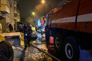 7 жителей Новомосковска эвакуировали из-за пожара в многоэтажке.