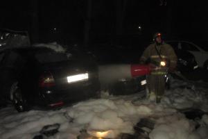 Ночью в Узловой горели три автомобиля .