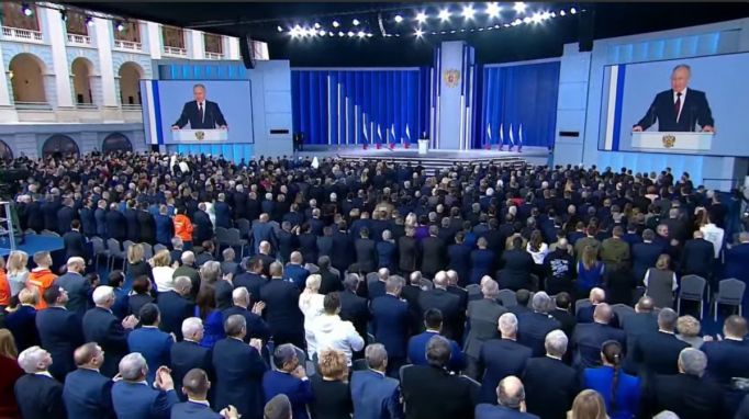 Президент РФ: Задача – вывести экономику на новые рубежи