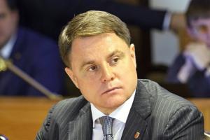 Политологи оценили перспективы сохранения в губернаторской должности Владимира Груздева.