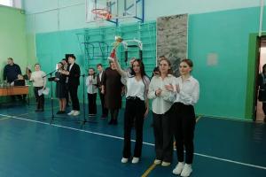 В Тульской области первые победители и призеры фестиваля «ГТО в школе» получили награды.
