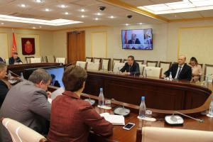 Активисты ОНФ обсудили с властями Тульской области реализацию проектов Народного фронта.