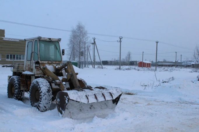 В Тульской области грузовик врезался в трактор: водитель-виновник на грани смерти