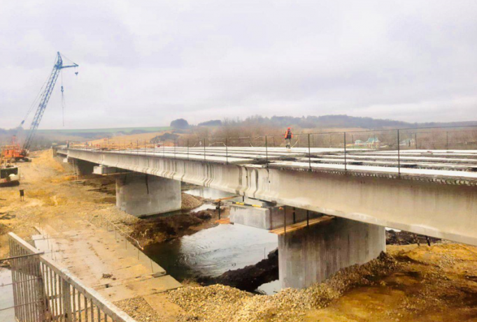 Мост через Красивую Мечу реконструируют в Тульской области