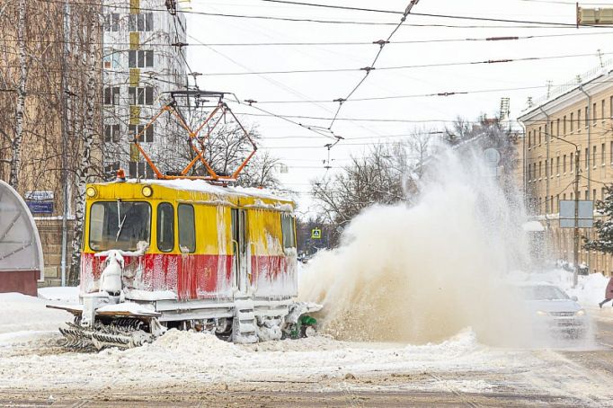 В Туле снегопад парализовал движение трамваев