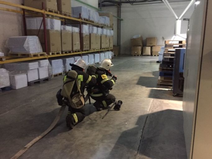 Веневские спасатели провели учения на производстве холодильного оборудования