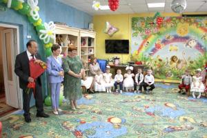 Депутаты облдумы поздравили детей из Тульского дома ребенка.
