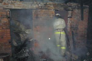 В Черни три пожарных расчёта тушили вспыхнувший сарай.