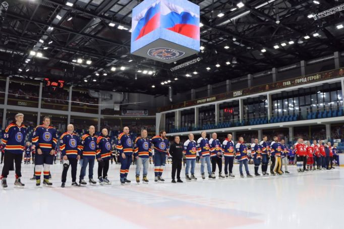 Победителей регионального этапа Ночной хоккейной лиги наградили в Туле 