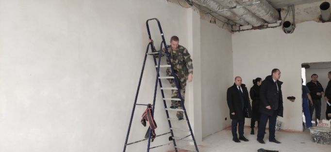 Глава минздрава Марков проинспектировал ремонт в дополнительном корпусе областного медколледжа 