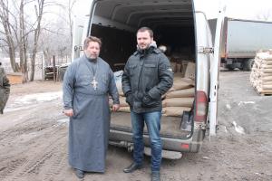 Блогеры собрали 20 тонн продуктов для Донбасса.