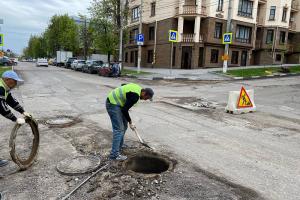Ремонт колодцев в Туле на перекрестке ул. Пушкинской и Свободы должны завершить до 9 мая.