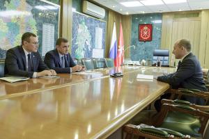 Алексей Дюмин встретился с председателем партии "Великое Отечество" .