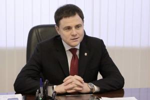 Владимир Груздев провел рабочую встречу с  региональным министром природных ресурсов и экологии Евгением Анищенко.