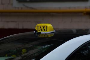 Туляки могут бесплатно получить разрешения на работу в такси.