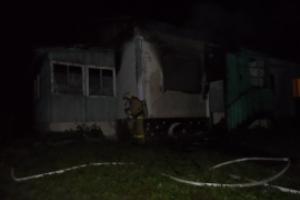 В Суворовском районе на пожаре пострадал человек.
