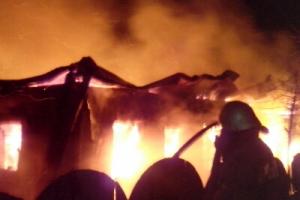 В Ясногорске ночью сгорел дом .