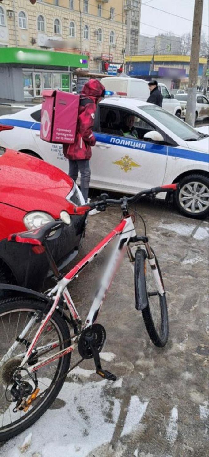 Более 20 нарушений ПДД совершили с начала года тульские велокурьеры
