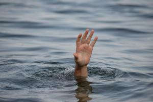 В Теплом мужчина утонул в пруду.