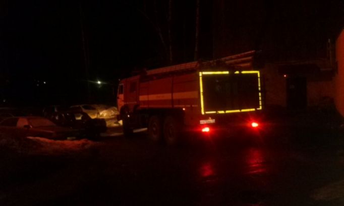 В Новомосковске на пожаре спасли шесть человек