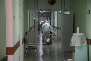 Стоматолог из Ясногорска награждена за помощь мариупольцам  .